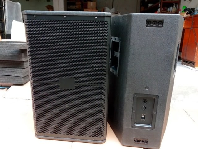 SRX715